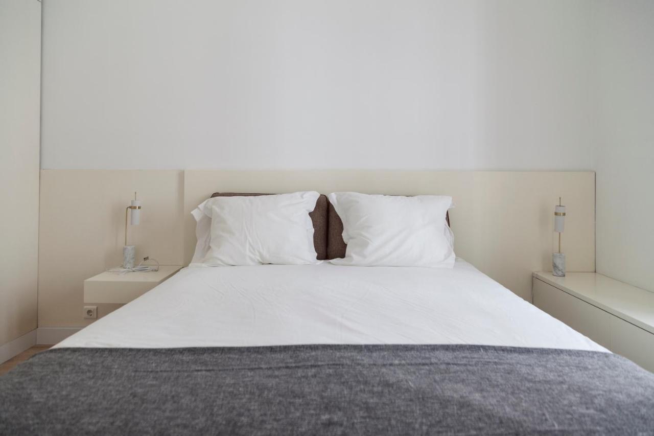 Classy 2Bdr Apartment In Downtown By Lovelystay Lisboa Exterior foto