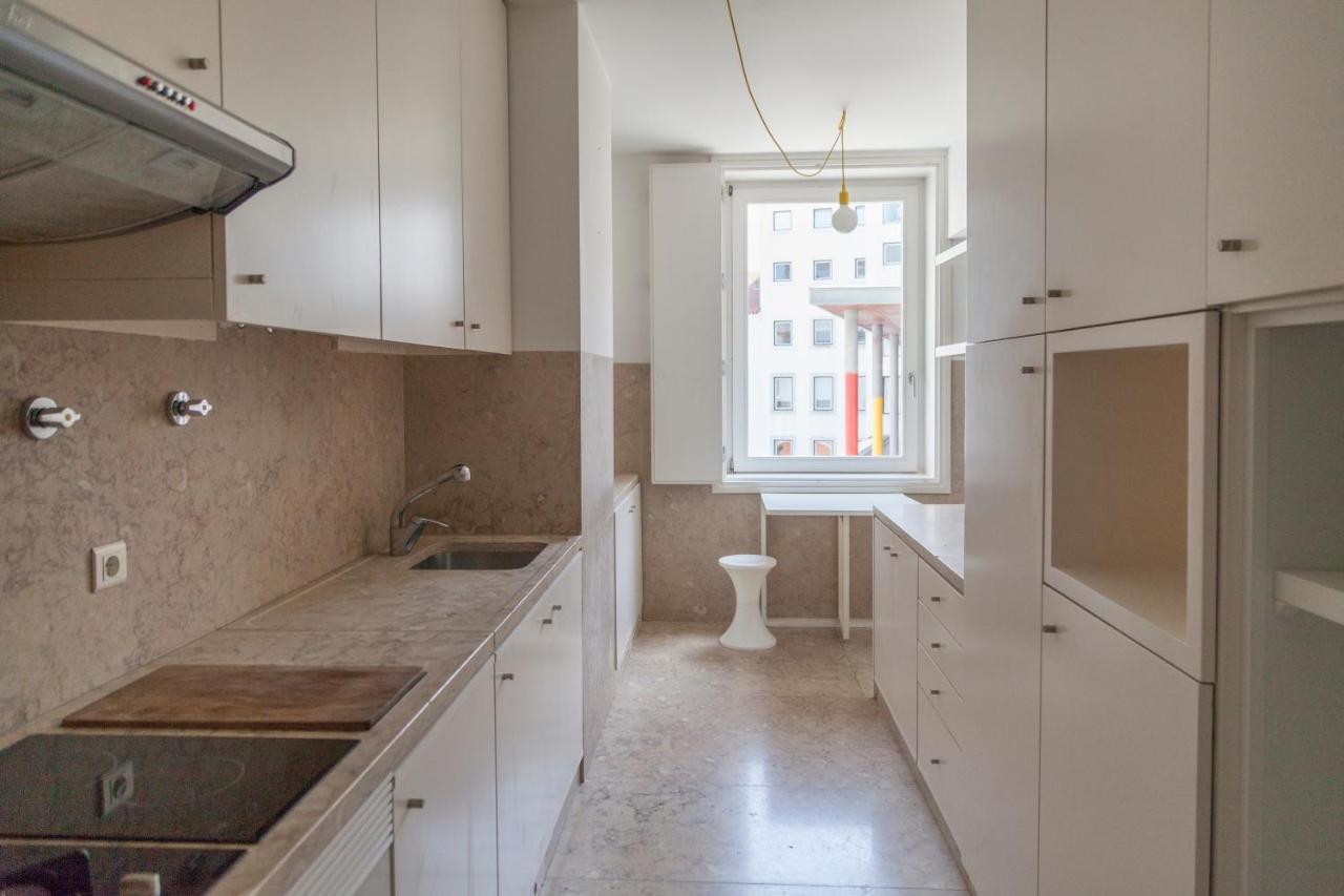 Classy 2Bdr Apartment In Downtown By Lovelystay Lisboa Exterior foto